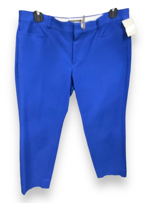 Pants Cropped By Banana Republic In Blue, Size: 8 For Sale