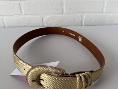 Belt By Clothes Mentor, Size: Medium For Sale